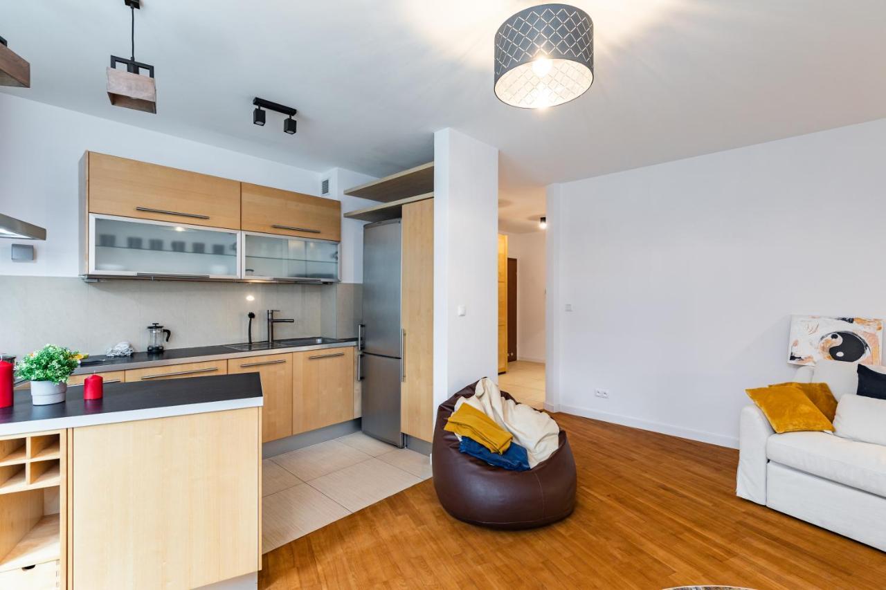 Appartamento Superapart Wilanowska 7, "Pet-Friendly With Elevator & Parking" Varsavia Esterno foto