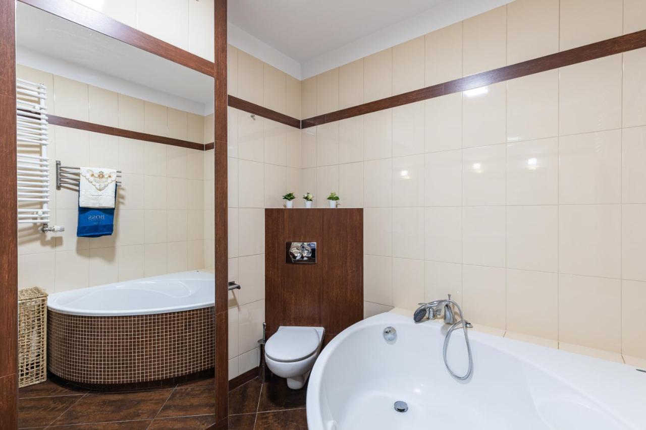 Appartamento Superapart Wilanowska 7, "Pet-Friendly With Elevator & Parking" Varsavia Esterno foto