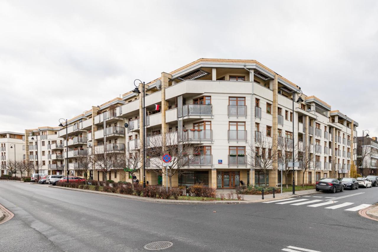 Appartamento Superapart Wilanowska 7, "Pet-Friendly With Elevator & Parking" Varsavia Esterno foto
