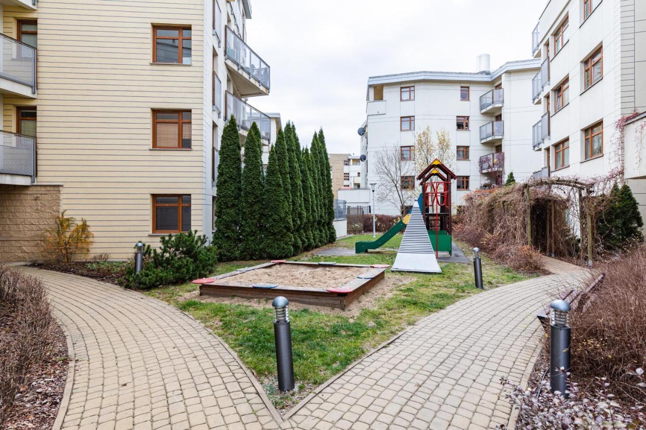 Appartamento Superapart Wilanowska 7, "Pet-Friendly With Elevator & Parking" Varsavia Esterno foto